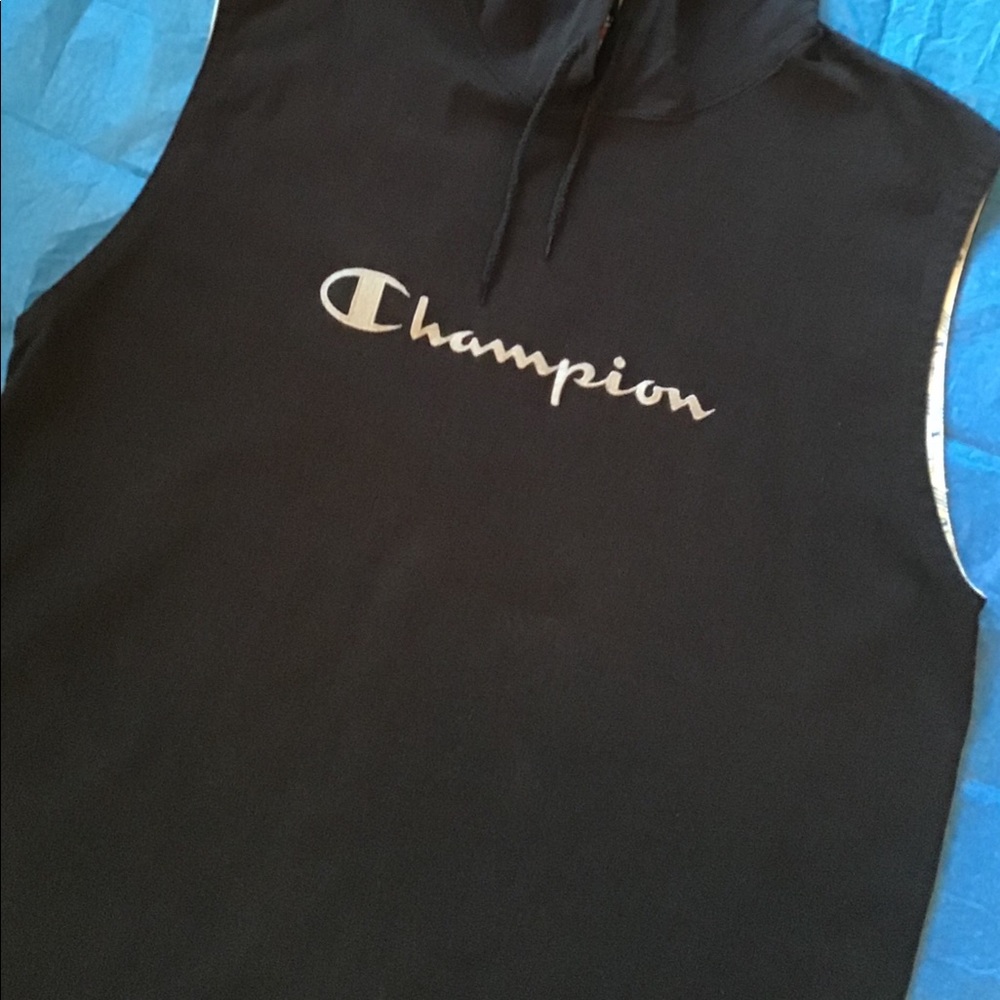 Champion sleeveless sweat shirt.
